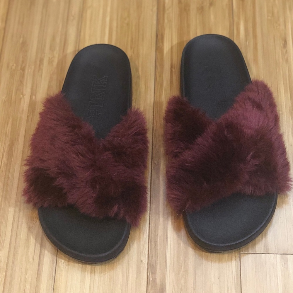 VS PINK Criss Cross Faux Fur Slides